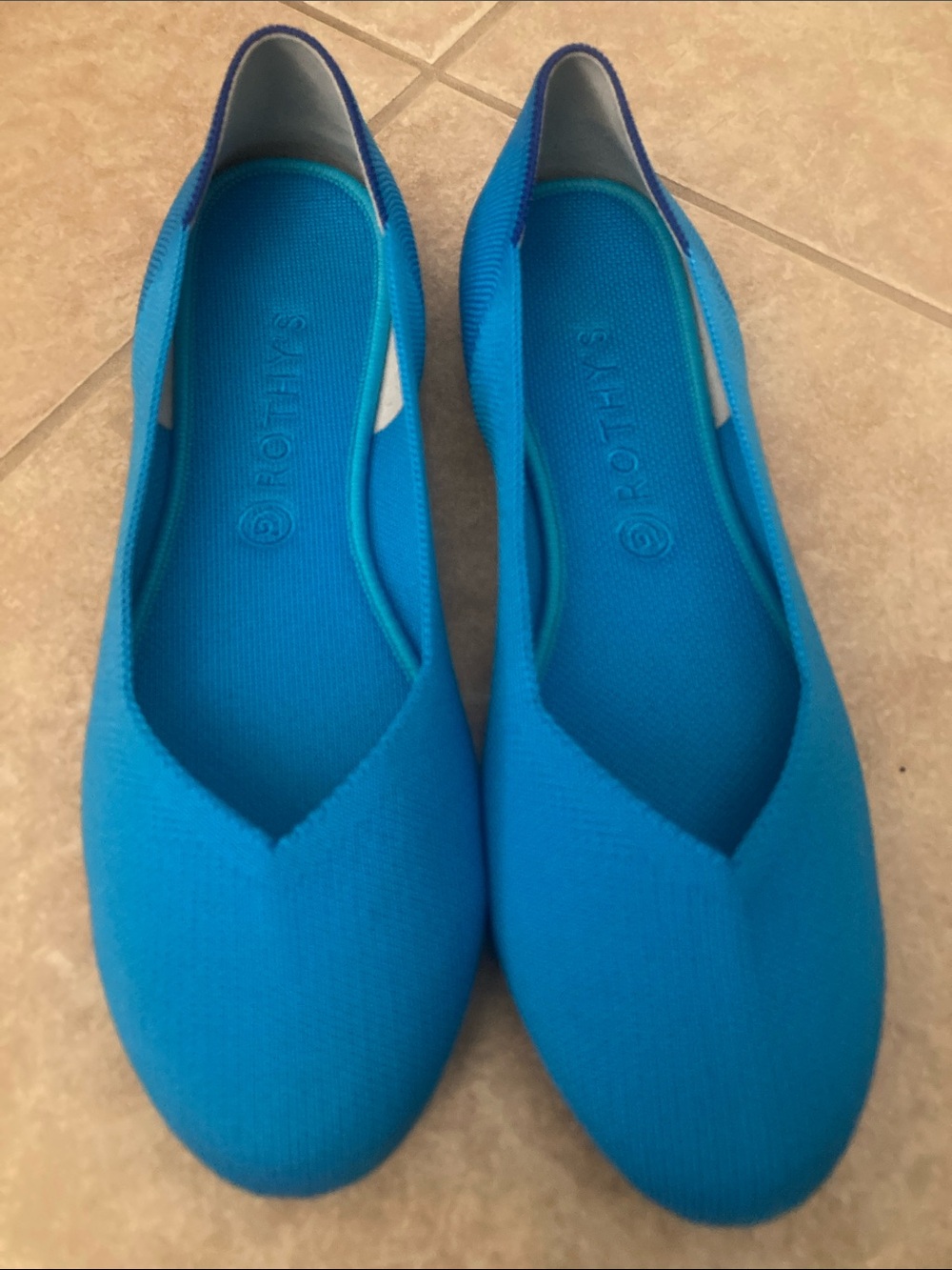 Rothy’s Women’s Bright Teal Flats EUC Size 12.5